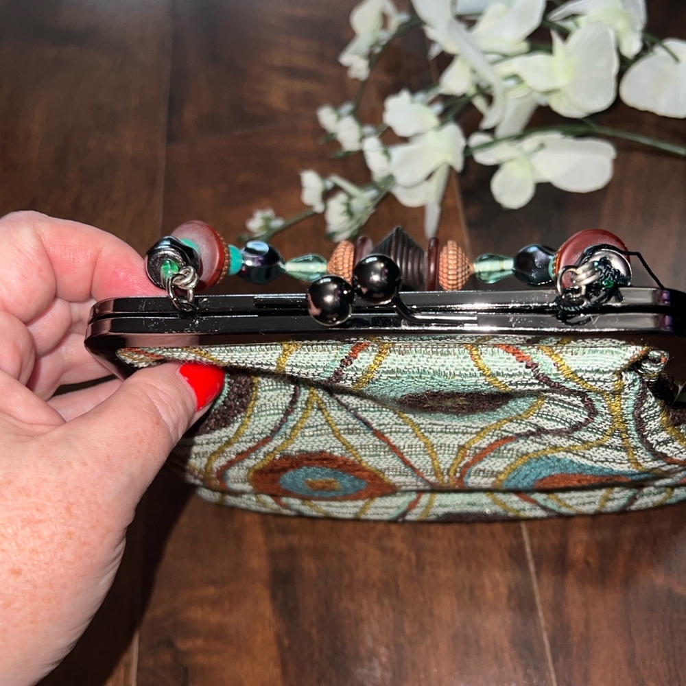 NWOT Liz Soto Vintage Beaded Handle Kiss Lock Closure Small Handbag - Picture 3 of 5